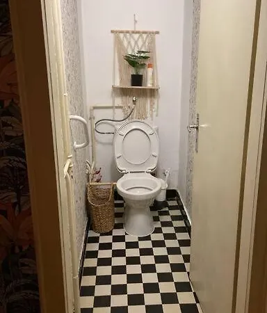 Apartment Charismatique Orangerie-10min Parlement Eu-wifi-tv *
