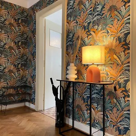 10 Min Christmas Market And 10min Eu Parliament-wifi-tv Strasburgo