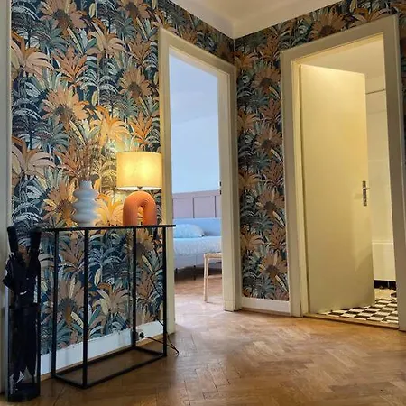 10 Min Christmas Market And 10min Eu Parliament-wifi-tv Strasburgo