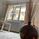 Apartament 10 Min Christmas Market And 10min Eu Parliament-wifi-tv